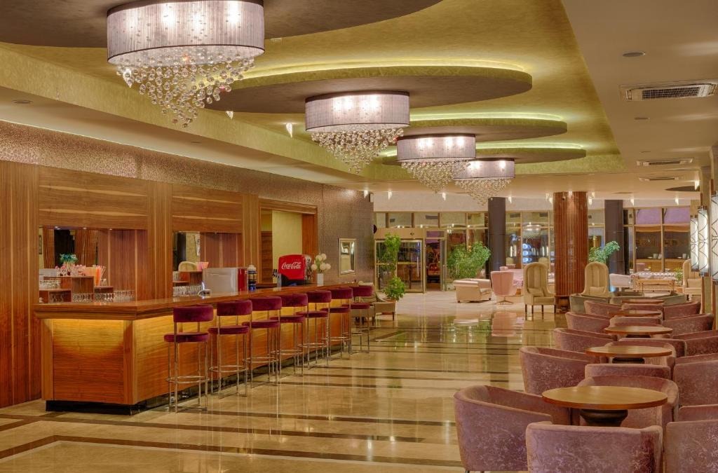 هتل گلدن راک بیچ مارماریس